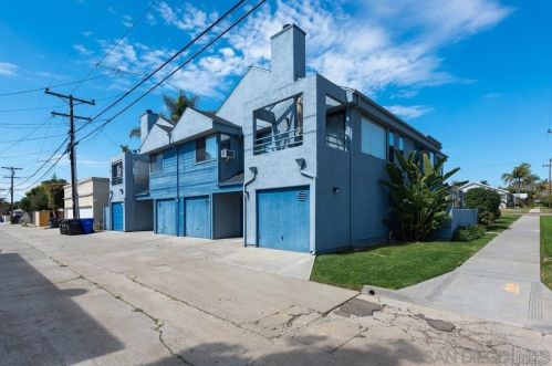 1473 Chalcedony St, San Diego CA 92109-2107 exterior