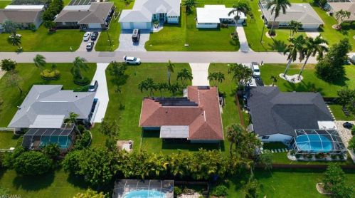 113 41 St, Cape Coral FL  33904-5127 exterior