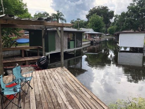 32009 Harris Rd, Tavares FL  32778-4643 exterior