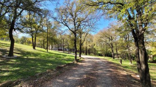 103 Milford Rd, Vaughan, TX 76645-3036