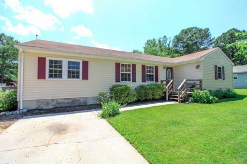 3951 Moores Ln, Lanexa, VA 23089-5601