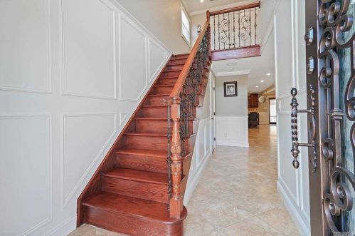 163-22 91st St, Jamaica, NY 11414-1403