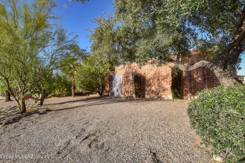 2722 Wilson Ave, Tucson, AZ 85719-3249