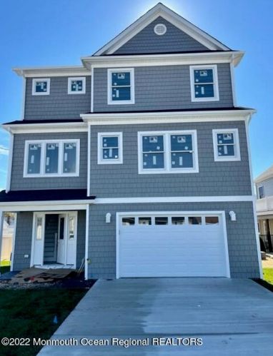 827 Bowsprit Pt, Lacey Township, NJ 08734-2701