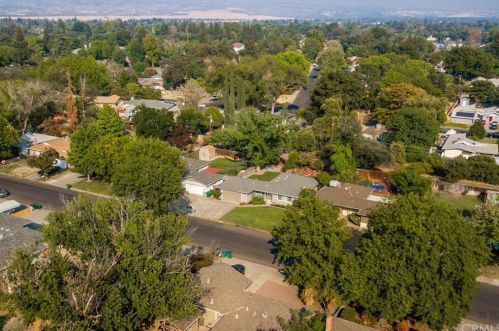 2584 White Ave, Chico CA  95973-0621 exterior