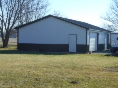 3392 Farmers Rd, Wilmington, OH 45177-9336