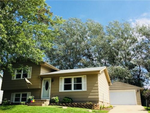 1222 Hunter Dr, Norwalk, IA 50211-2029