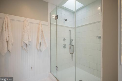 281 Golden Woods Ct, Great Falls VA  22066-4152 exterior