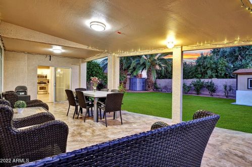 5019 Paradise Ln, Glendale AZ  85306-2655 exterior