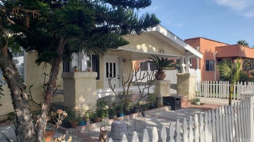 2334 Elm Ave, Long Beach, CA 90806-3212