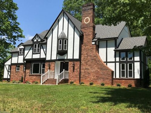 2555 Tobaccoville Rd, Rural Hall, NC 27045-9461