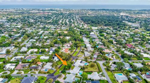 812 Chapel Hill Blvd, Boynton Beach, FL 33435-8111