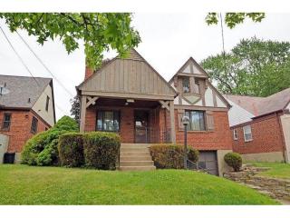 3232 Ashwood Dr, Cincinnati, OH 45213-2436