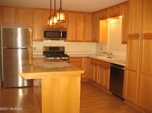 5363 Diamond K St, Tucson, AZ 85713-4462