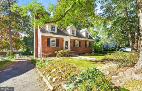3121 Worthington Cir, Falls Church, VA 22044-2608