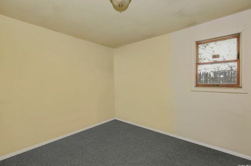 270 State Ave, Wheatley Heights NY  11798-4313 exterior