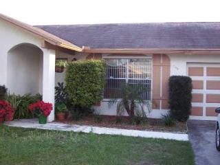 105 Village Cir, Jupiter, FL 33458-5507