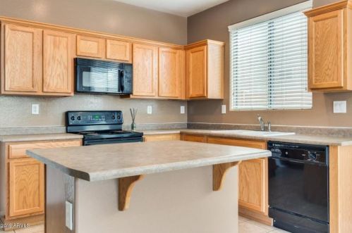 39922 Bell Meadow Trl, Phoenix, AZ 85086-3696