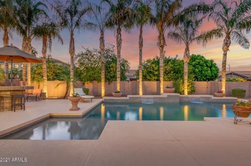 474 Elgin St, Gilbert, AZ 85295-2070