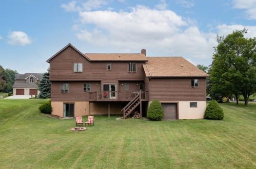 131 Cambridge Pl, Somerset, PA 15501-4532