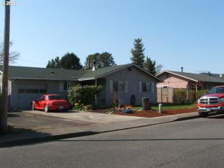 485 Center St, Winston, OR 97496-8585