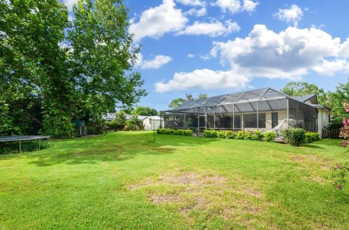 1135 Wisper Run Ct, Lutz FL  33558-5185 exterior