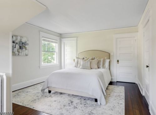 8 Emerson Pl, Montclair NJ  07043-1510 exterior