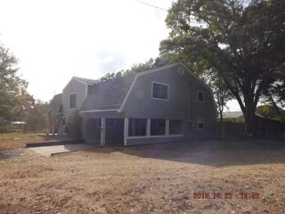 933 Commerce St, Flo, TX 75831