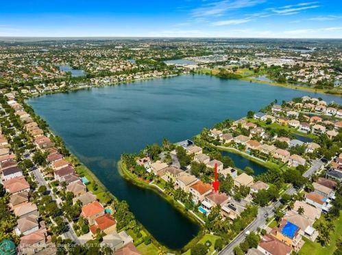 16720 14th St, Hollywood, FL 33027-1409