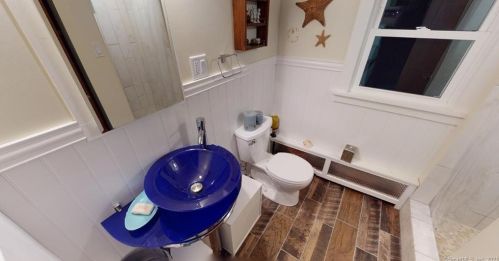 170 Giddings Ave, Windsor CT 06095-3743 exterior