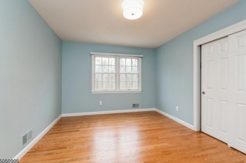 24 Rickland Dr, Dover NJ 07869-4320 exterior