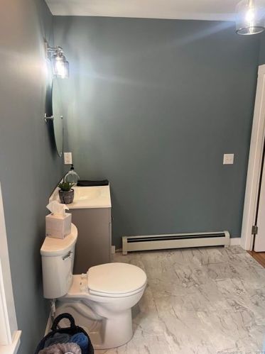 18 Leyden St, Putnam CT  06260-1718 exterior