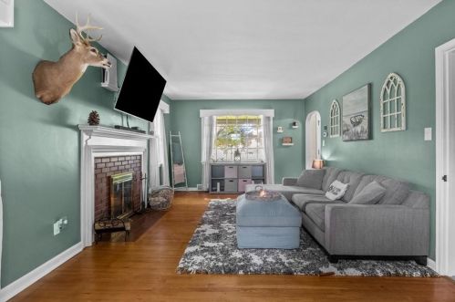 1451 Ridge Road Ext, Ambridge PA  15003-1309 exterior