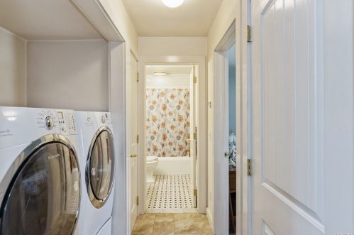 305 Bayberry Rd, Southold NY  11971-4436 exterior