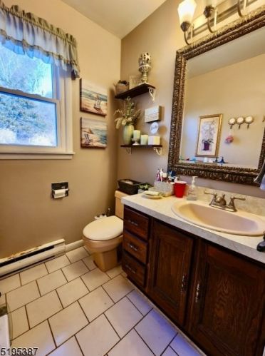 70 Haggerty Rd, Wantage NJ  07461-2706 exterior