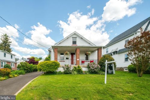 2505 Belmont Ave, Ardmore, PA 19003-2616