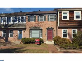 57 Carriage Dr, Gardenville, PA