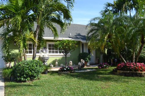 1190 Woodcrest Rd, West Palm Beach, FL 33417-5738