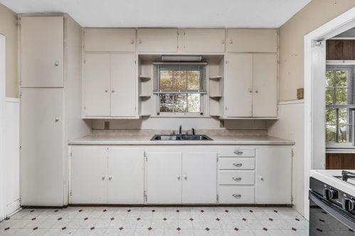 301 Haswell Dr, Bryan TX 77803-4757 exterior