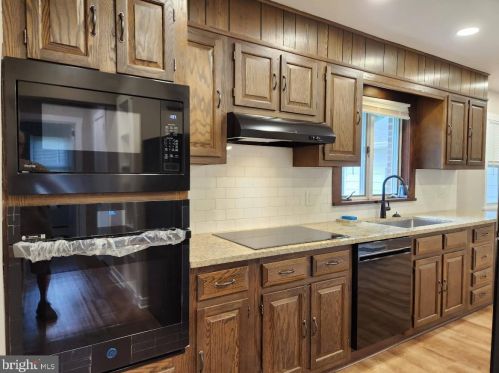 9644 Hamilton Blvd, Breinigsville PA  18031-1722 exterior