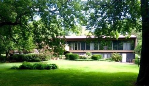 1050 Howe St, Lambs Grove, IA 50208-9044