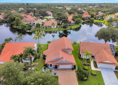 3536 Corinthian Way, Naples, FL 34105-5600