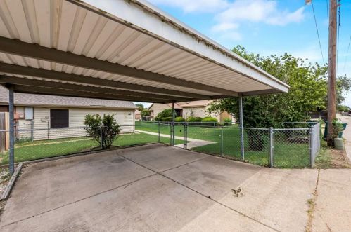 443 Pogue St, Cedar Hill TX 75104-9059 exterior