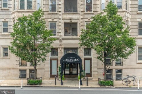 2201 Chestnut St, Philadelphia PA  19103-3046 exterior