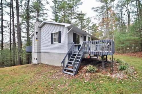 16 Whitehead Rd, Sparrowbush, NY 12780-5113
