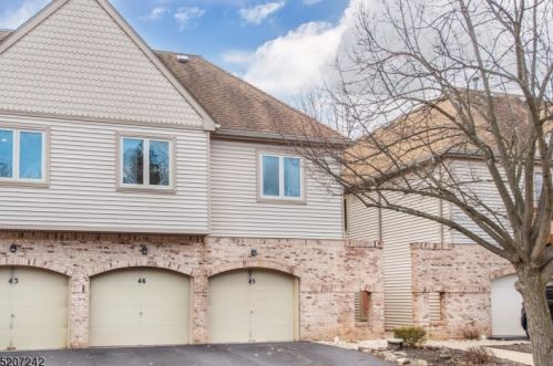 45 Sunrise Dr, Whippany NJ  07981 exterior
