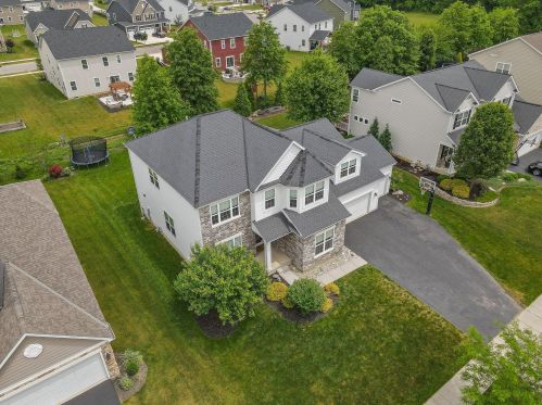 814 Ballater Dr, Delaware, OH 43015-7218