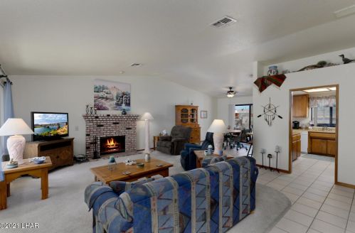 2967 Indian Head Dr, Lake Havasu City, AZ 86406-8650
