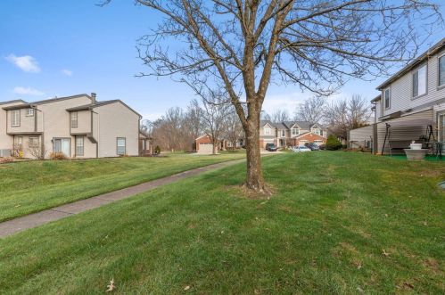 1802 Cliffview Ln, Florence KY  41042-2548 exterior