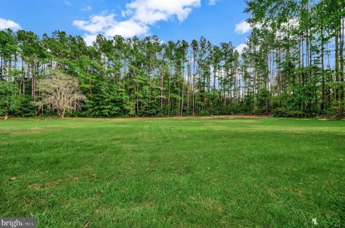 6705 Fisher Dr, Spotsylvania VA  22551-2613 exterior